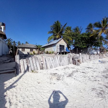 Bibi Mrembo Guesthouse Pingwe Exterior foto